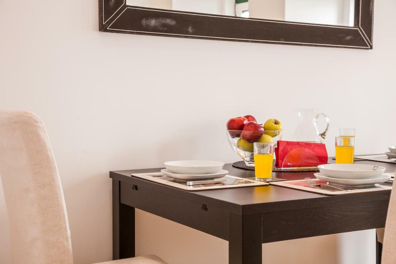 Altido Charming 1br Apt With Workspace In Sao Bento Apartment Lisbon